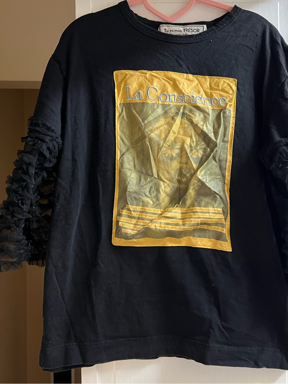 Tu es mon TRESOR Black Long Sleeve Tee with Yellow Graphic